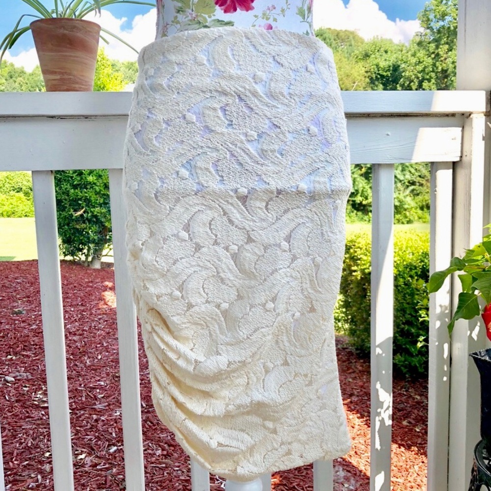 Lace Pencil Skirt